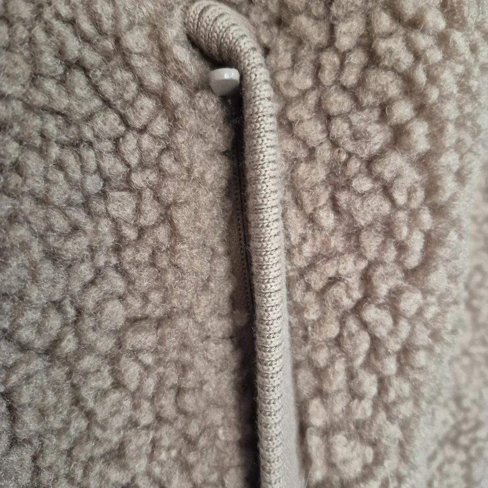 Kit + Ace Taupe Sherpa Full Zip Ribbed Neck And Waist Vest XL - Picture 8 of 12